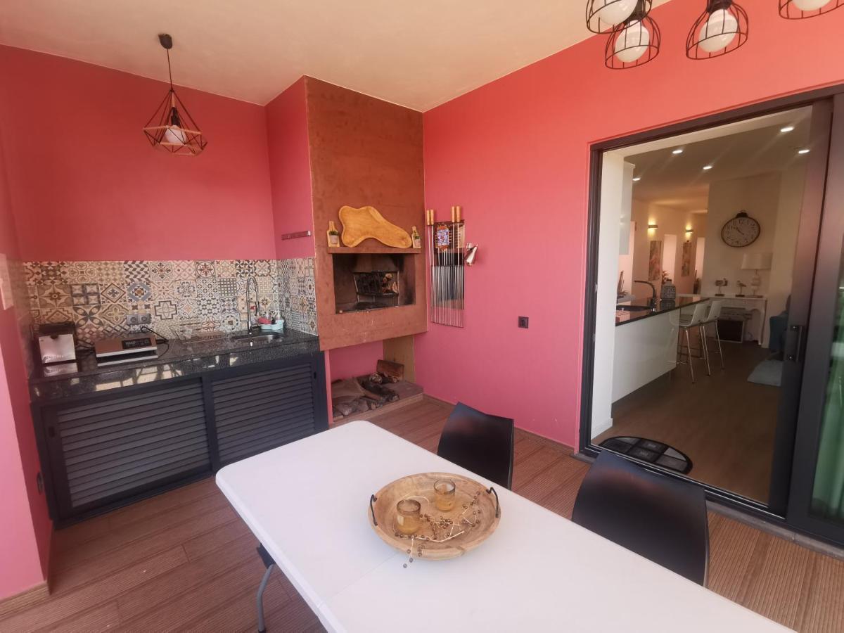 Charming Studios In Calheta Beach - Villa Esmeralda Exterior foto